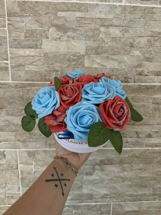 Petite box florale "maîtresse en or"